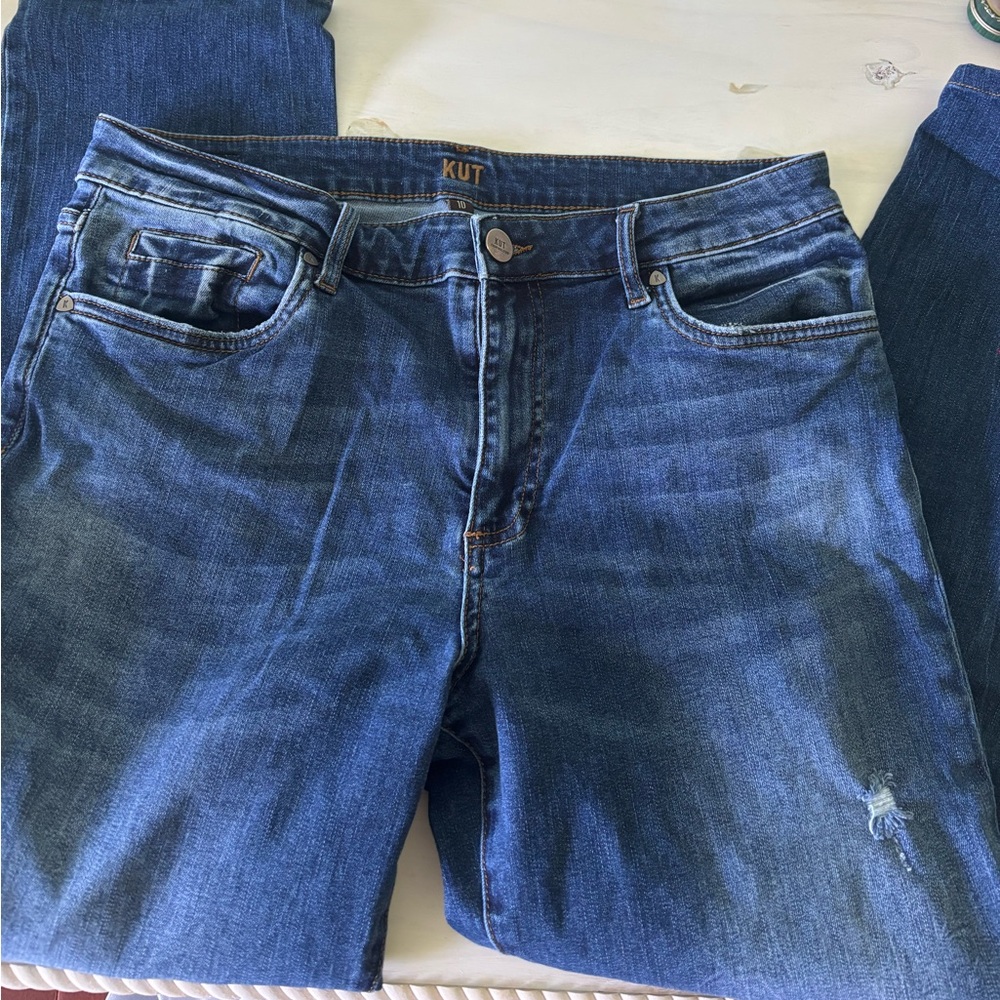 Kut from the Kloth Blue Straight Jeans with Vintage Wash